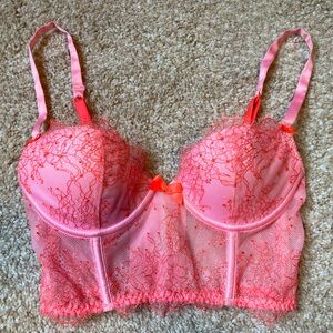 Victoria’s Secret “Very Sexy Demi-Buste”